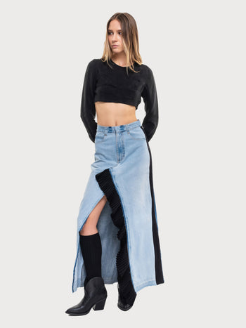 Maxi Skirt With A Ruffled Slit